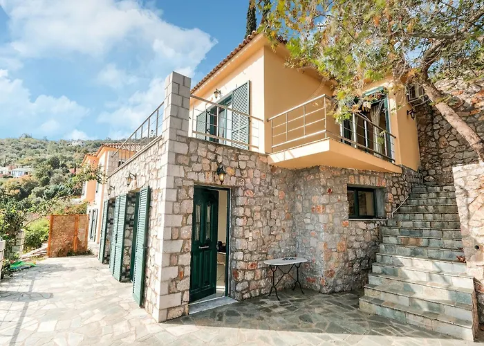 Villa By Kissakas With Sea Views *